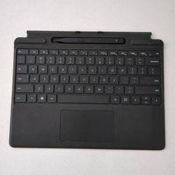 Surface Pro Signature Keyboard with Slim Pen