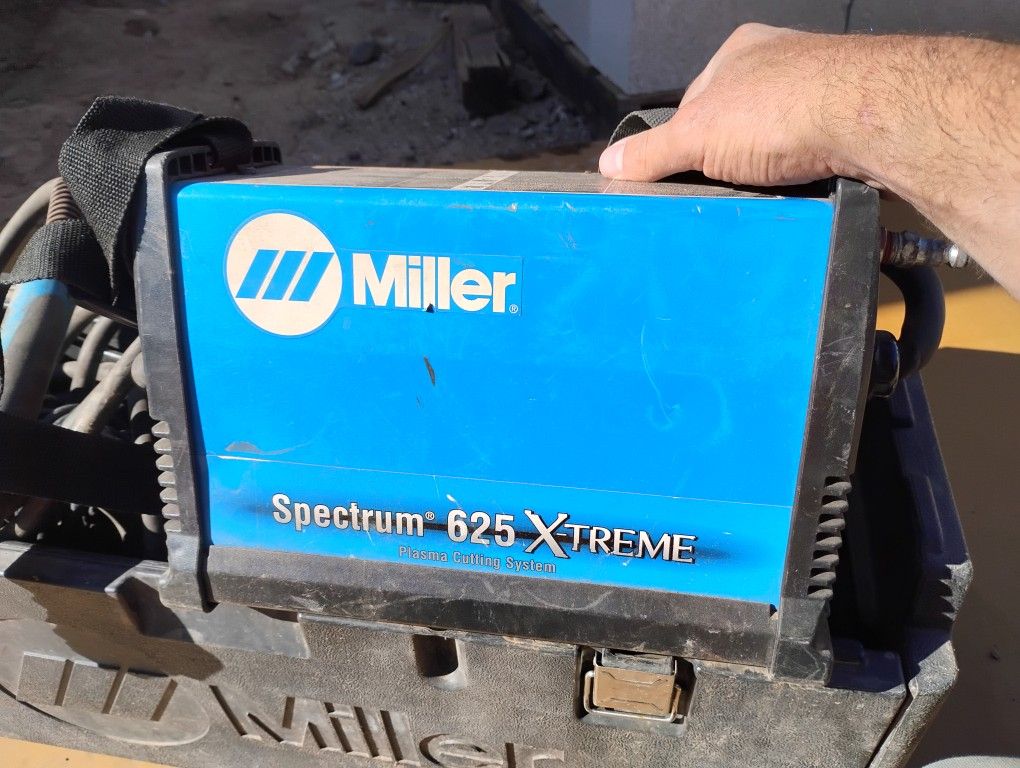 Miller 625 Xtreame Plasma Torch Cutter 