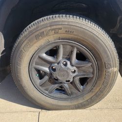 Tire Set Truck Tires Good Condition Bridgestone Dualer H/T