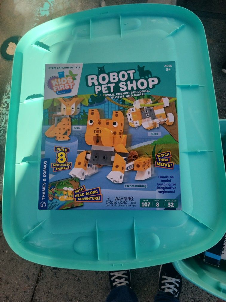 Robot Pet Shop