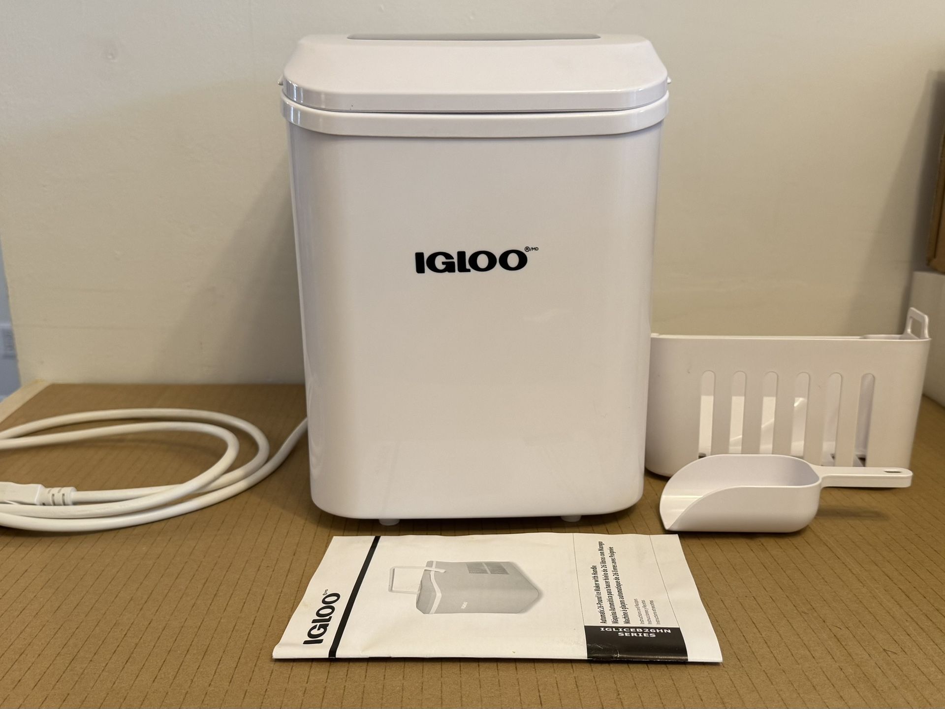 Igloo Ice Maker