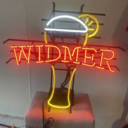 Widmer vintage neon beer light 25” x 25”