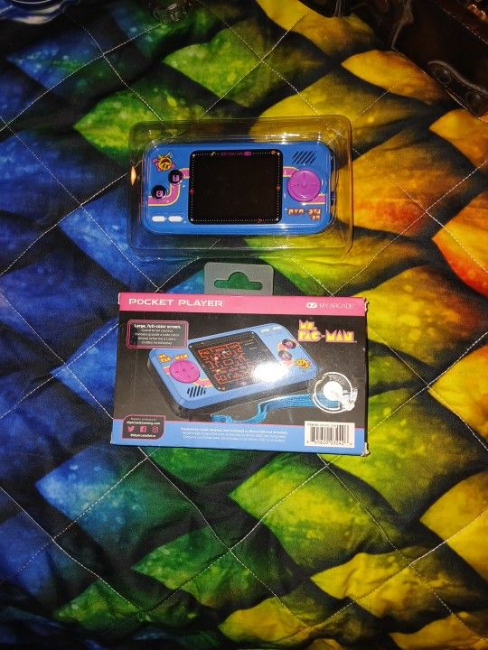 MS PAC MAN GAME