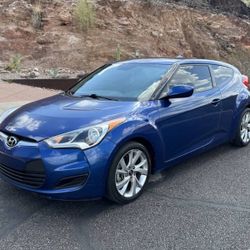 2016 Hyundai Veloster 3dr Coupe 6M w/Black Seats