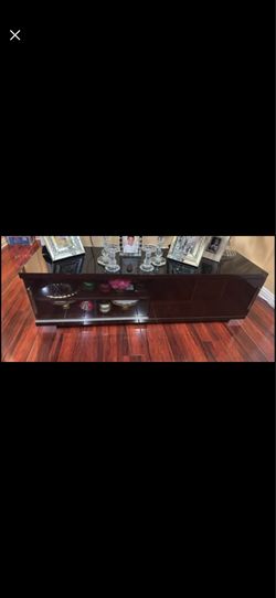 Tv stand