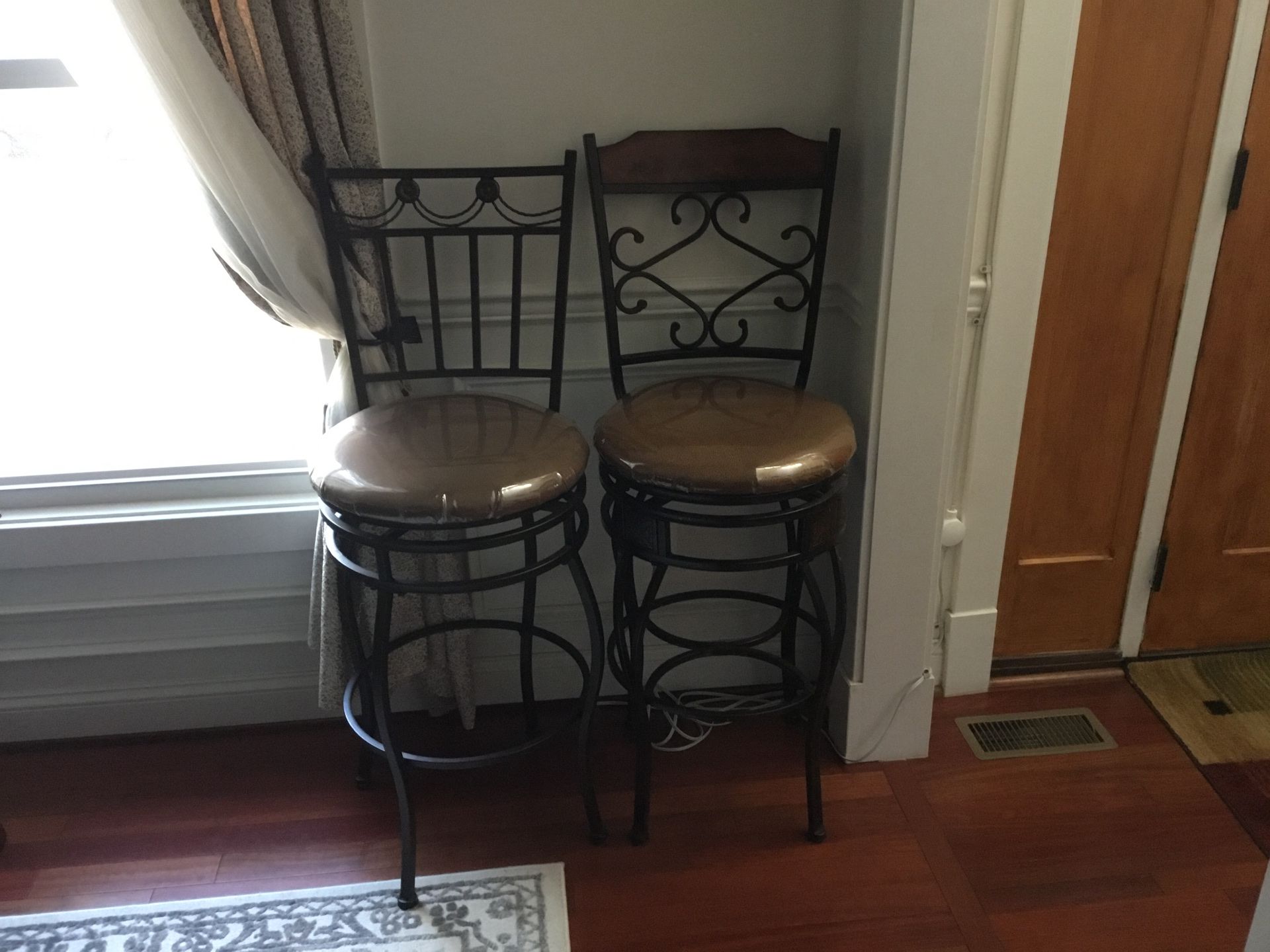 Four bar matching stool and chair