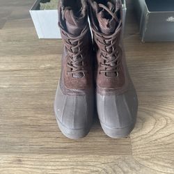 Yeezy 950 Duck Boot – Chocolate Brown (Men’s Size 11)