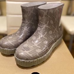 Size8 UGG W DRIZLITA GRAPHIC MONOGRAM
