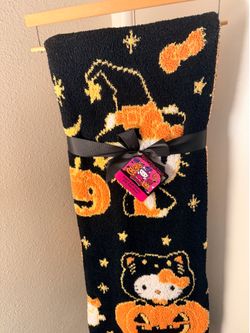 Hello Kitty Halloween Throw