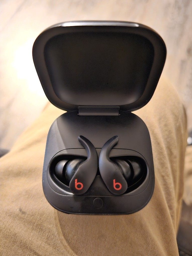 Beats Fit PRO