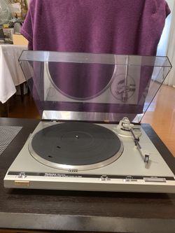Technics Quartz SL-Q300 Automatic Direct Drive Turntable WORKING