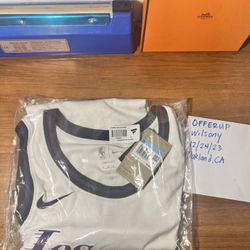 LeBron James Los Angeles Lakers Nike Unisex Swingman Jersey - Association Edition - White