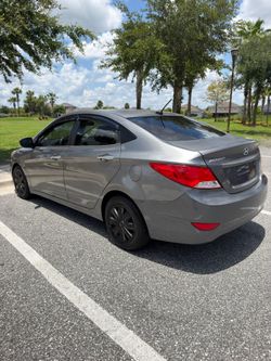 Hyundai Accent 2015 - 4D