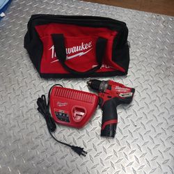 Milwaukee 1/2" Hammer Drill/driver
