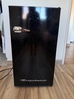 Frigidaire Mini Fridge