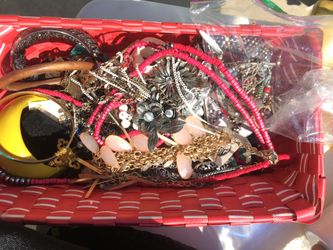 Women’s jewlery