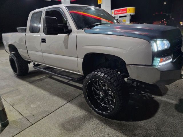 2004 Chevy Silverado 1500 AWD Extended cab Long Bed for Sale