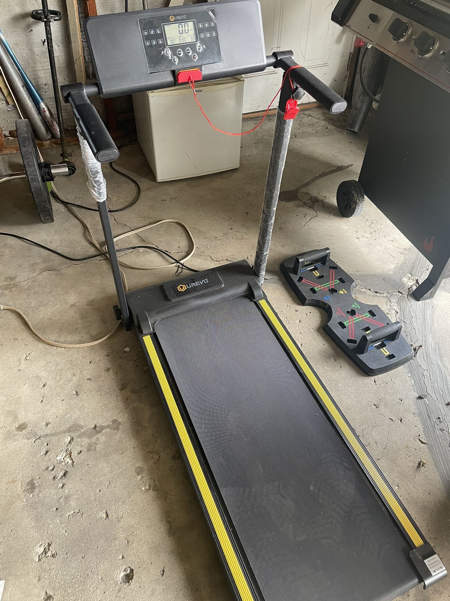 Urevo Walking Pad/treadmill
