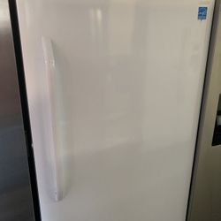 LARGE 21 CB FT FREEZER I CAN DELIVER 