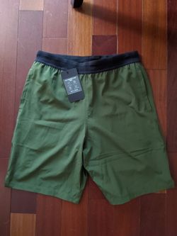 Fabletics The Fundamentals Shorts 9 Inch With Liner