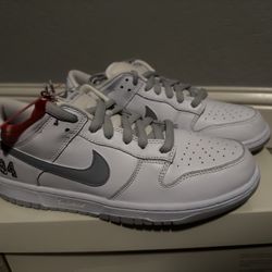 Supreme x Nike Dunk Low SB 'White Metallic Silver'