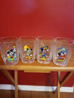 Glasses Entire Lot DISNEYWORLD 2000 CELEBRATION COLLECTABLES SET OF 4 GLASSES