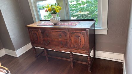 For a dining room or living room
