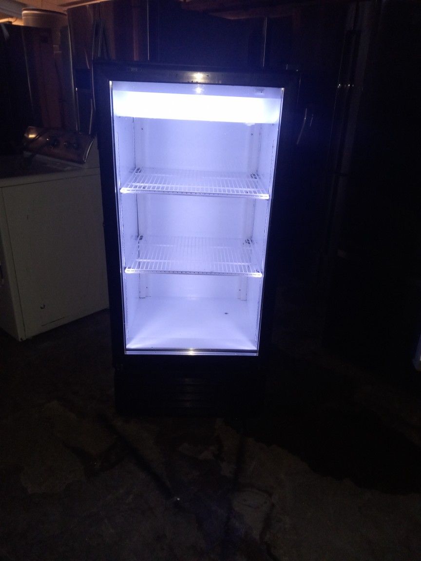 Small Commercial Cooler Good Condition 3 Months Warranty 
