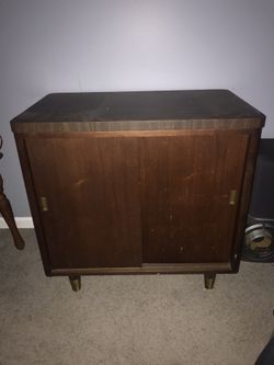 Cabinet storage table
