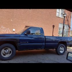 2001 Dodge Ram 1500 V8