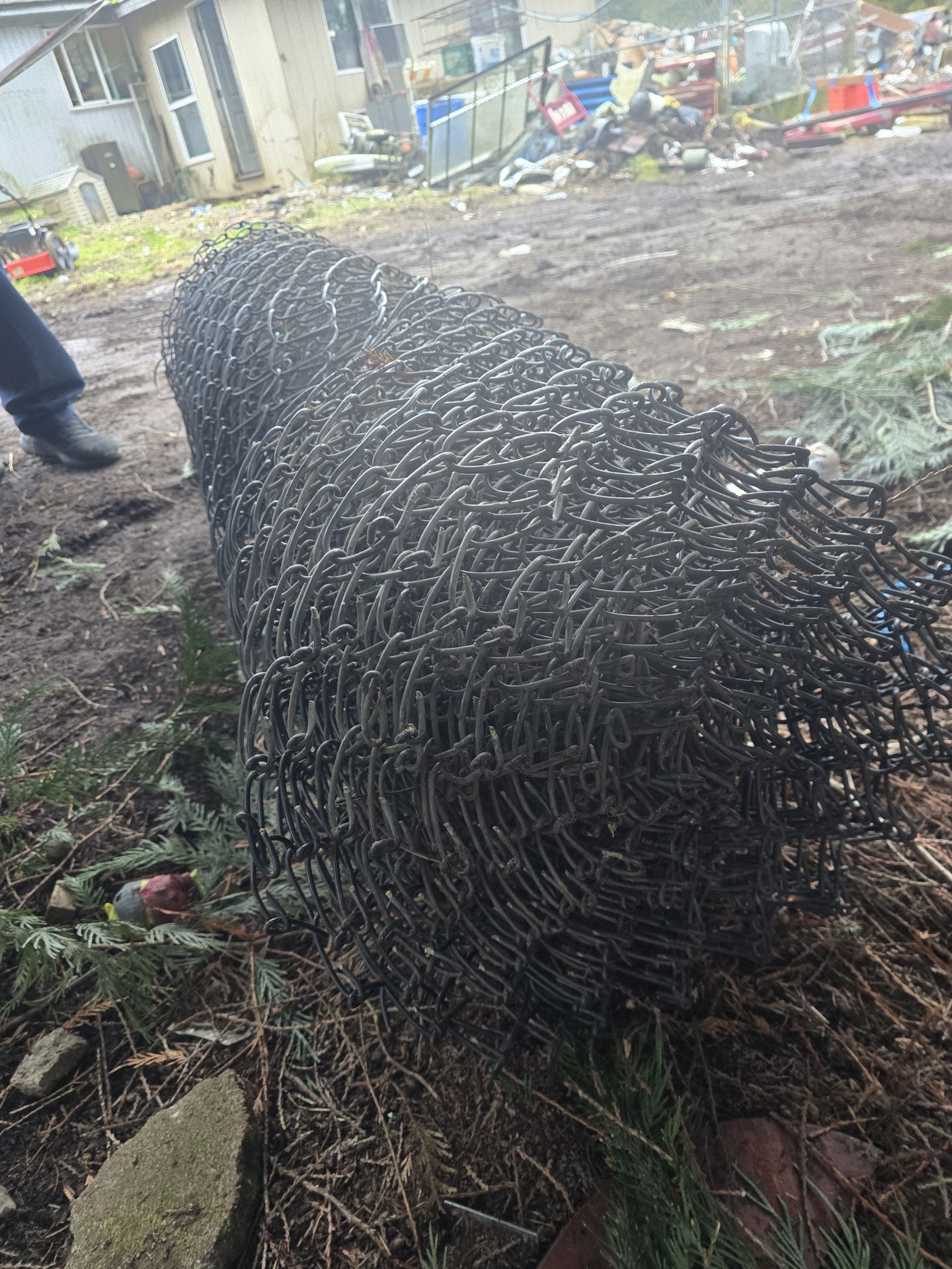 Blk chainlink 2 rolls 5ft 50ft legth new 50.00