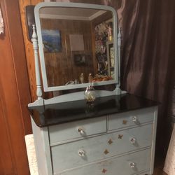 100 Year Old Chest Of Drawers W/ Attached Original Mirror