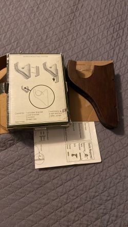 Eddie Bauer Hand Carved Wooden Bracket