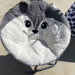 Raccoon Saucer Chair 