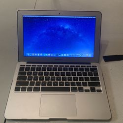 Apple MacBook Air  11”