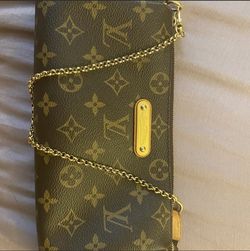 Authentic LV Eva Clutch