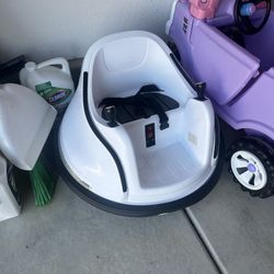 Free Kid zone Bumper Car & Toys 