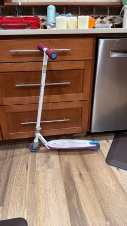 Light Up Razor Scooter