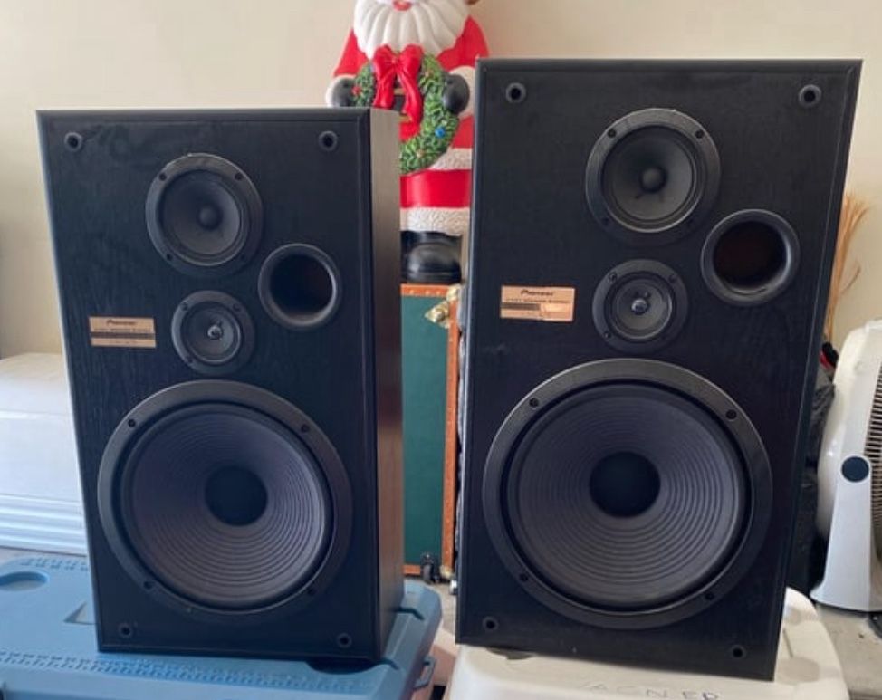 (2) 1980βs Pioneer 12β π Audiophile Speakers