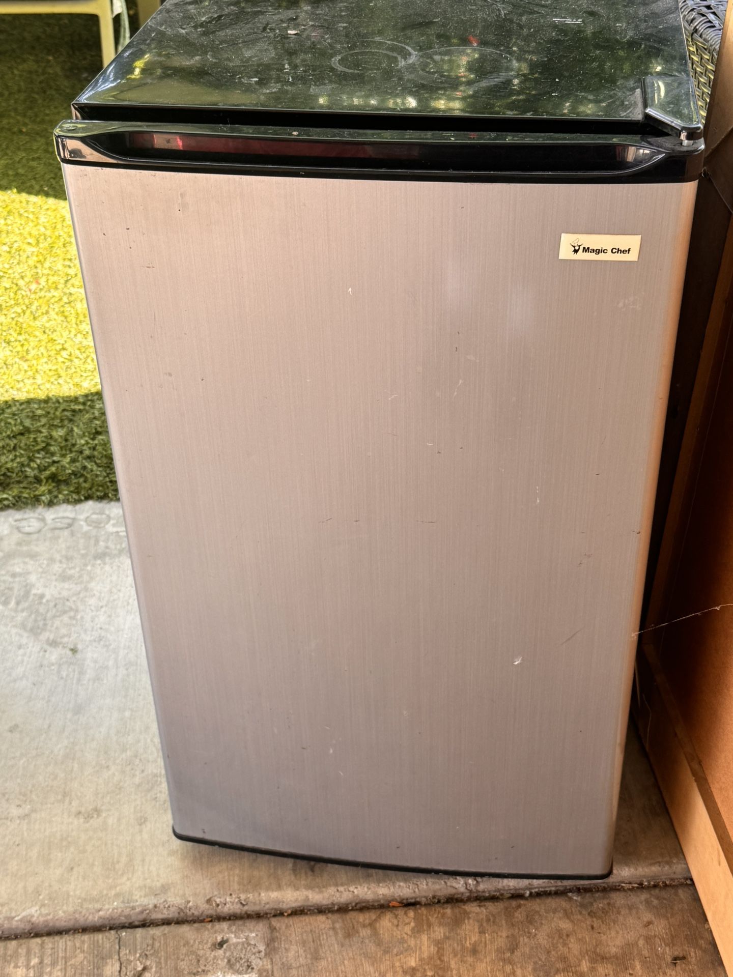 Mini Fridge