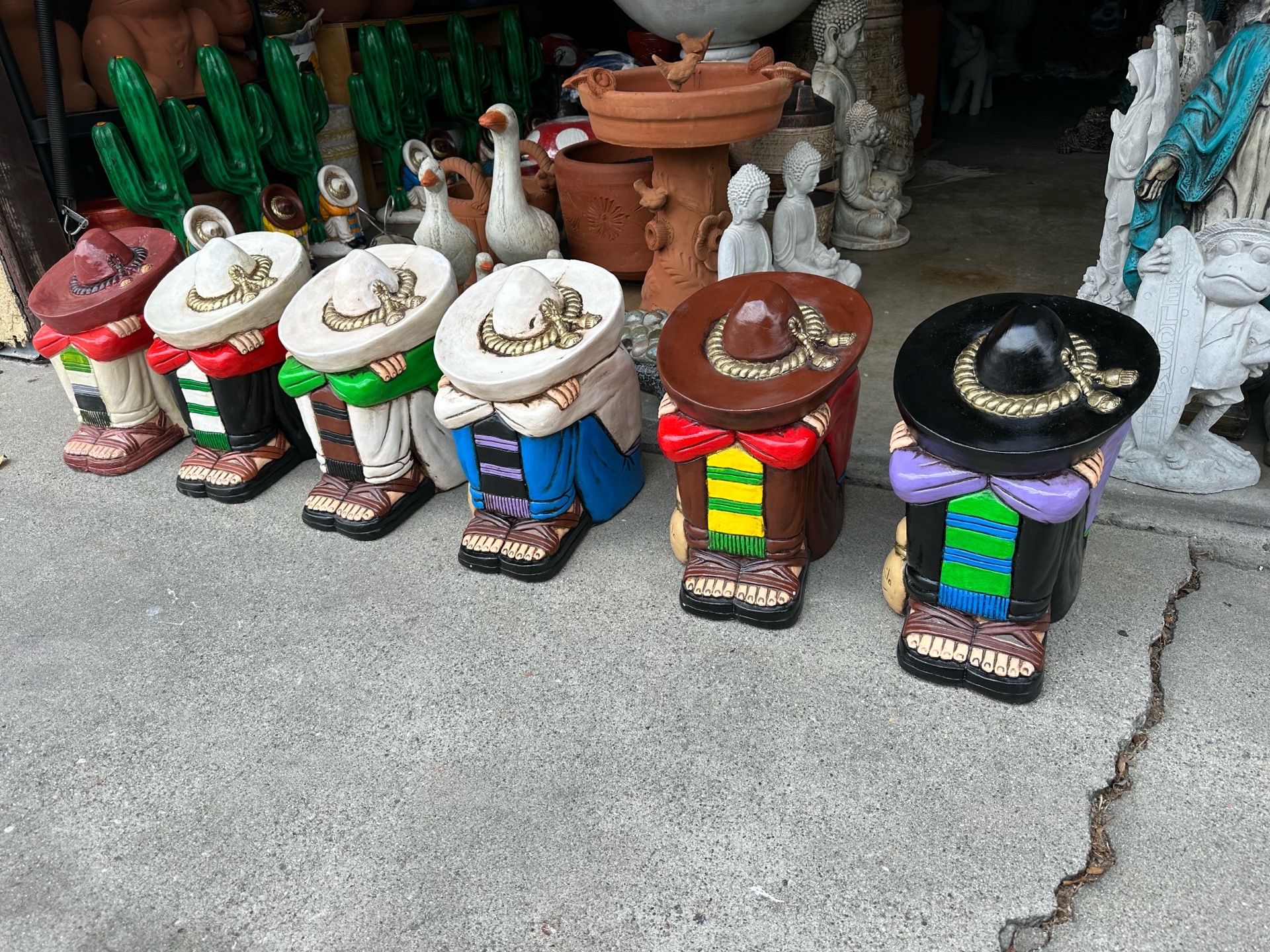 Panchos statues