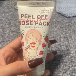 Strawberry Peel Off Nose Mask 