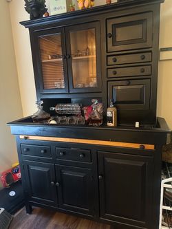 Wine/Liquor Cabinet