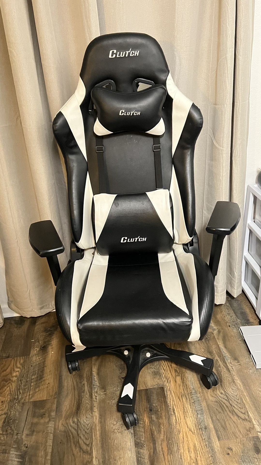 Clutch Throttle Series Alpha XL Gaming Chair