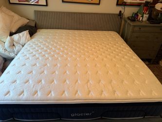 Like New Glacier Pillow Hybrid King Matttress