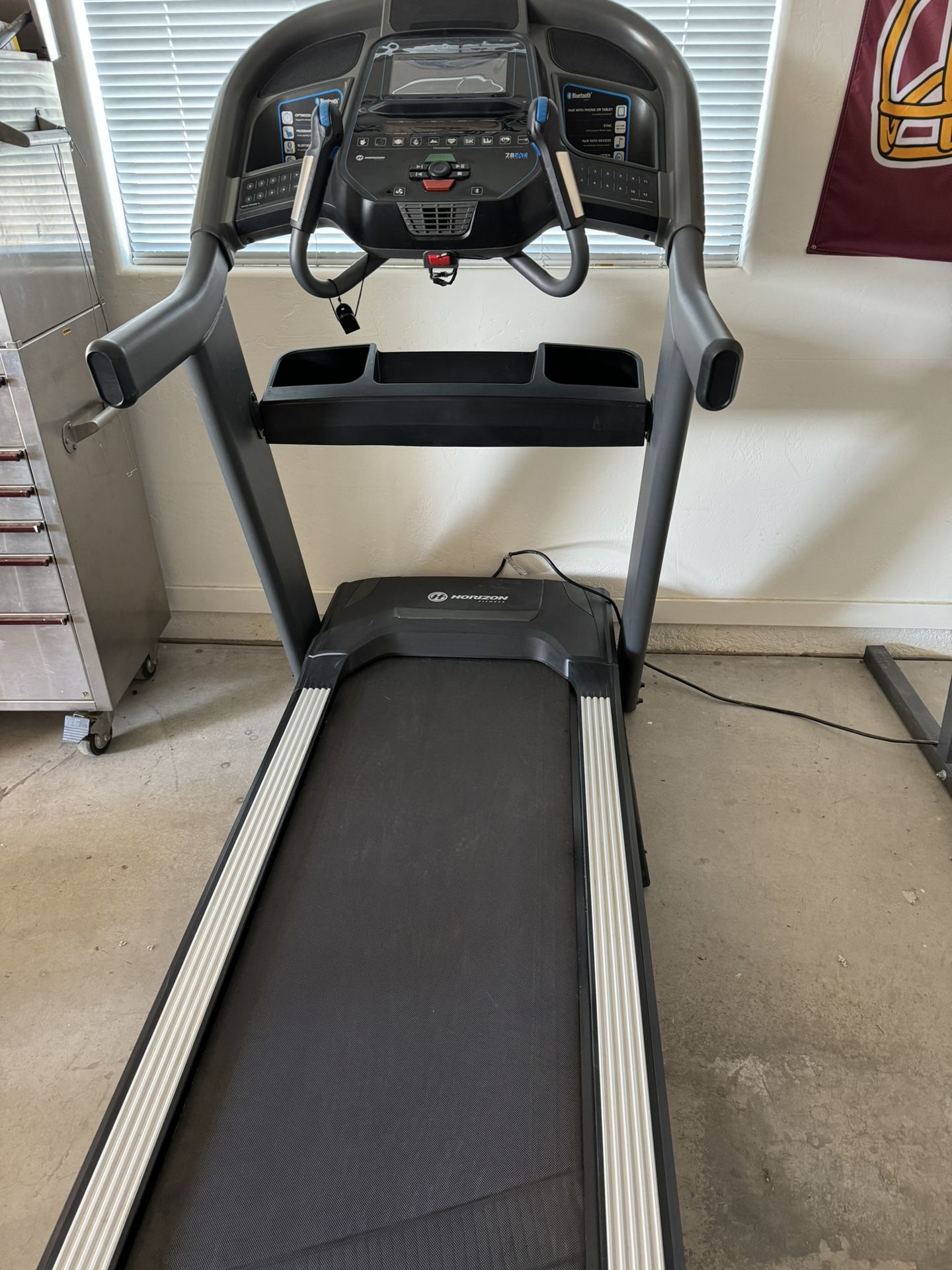 Horizon 7.8 AT Treadmill