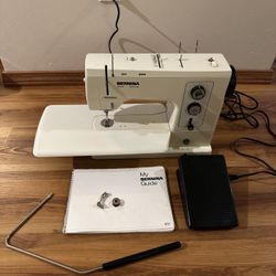 Bernina Record 830 Sewing Machine 