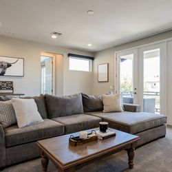 Sectional Couch Sofa Living Spaces ( Delivery Available)