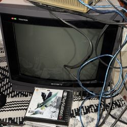 CRT Tv With Ps1 And Games