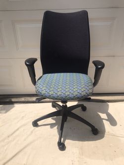 Adjustable office chair